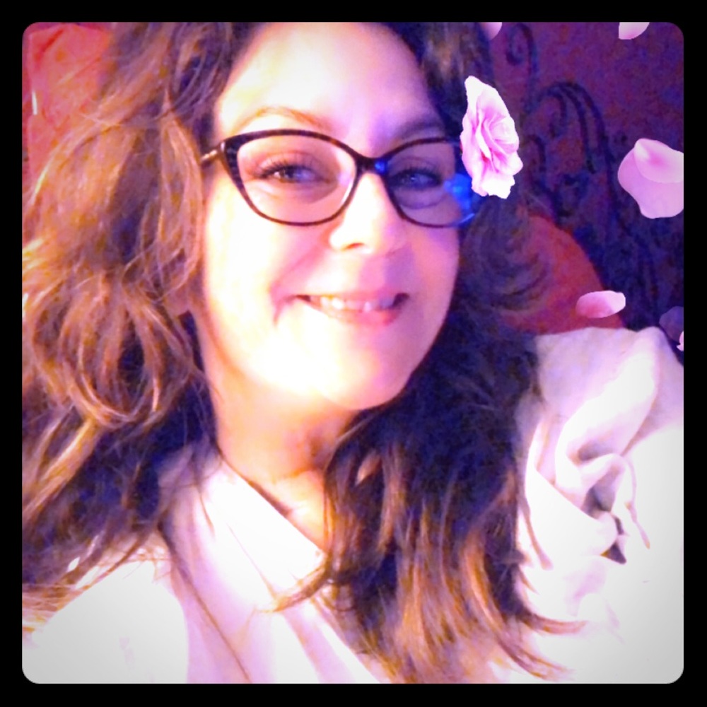 Meet your Posher, Carla